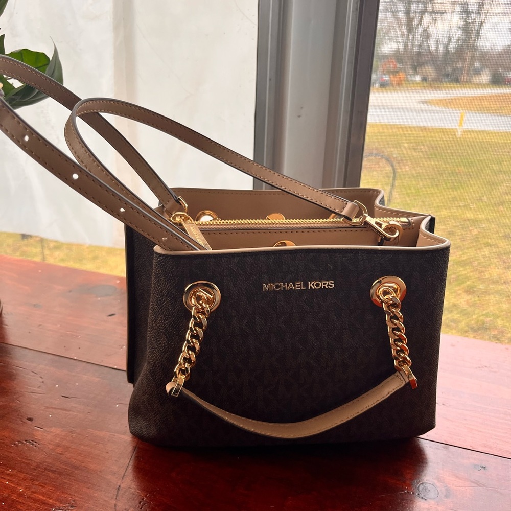 MK Sm crossbody